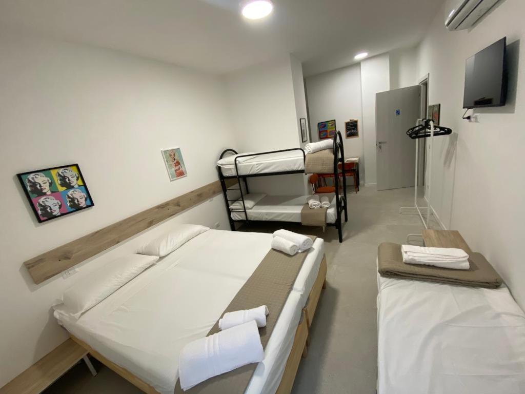 San Dionigi 11 Studio Apartments Milano Esterno foto