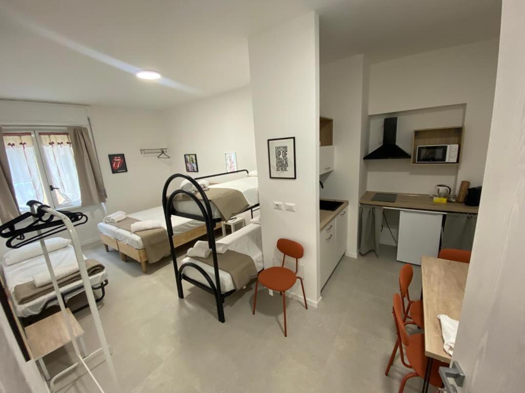 San Dionigi 11 Studio Apartments Milano Esterno foto