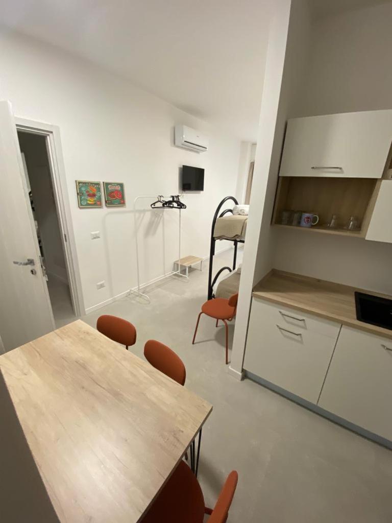 San Dionigi 11 Studio Apartments Milano Esterno foto